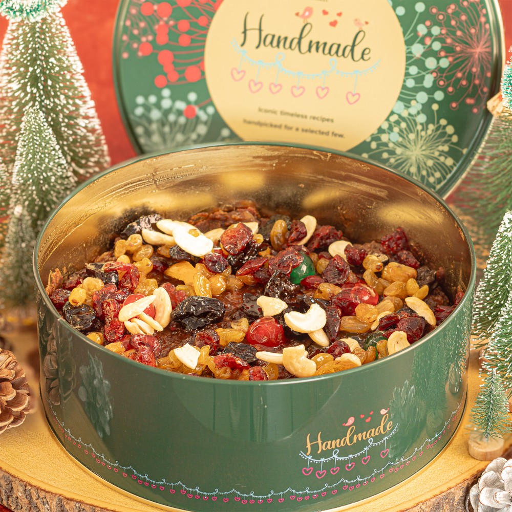 PLUM PUDDING WITH EGG