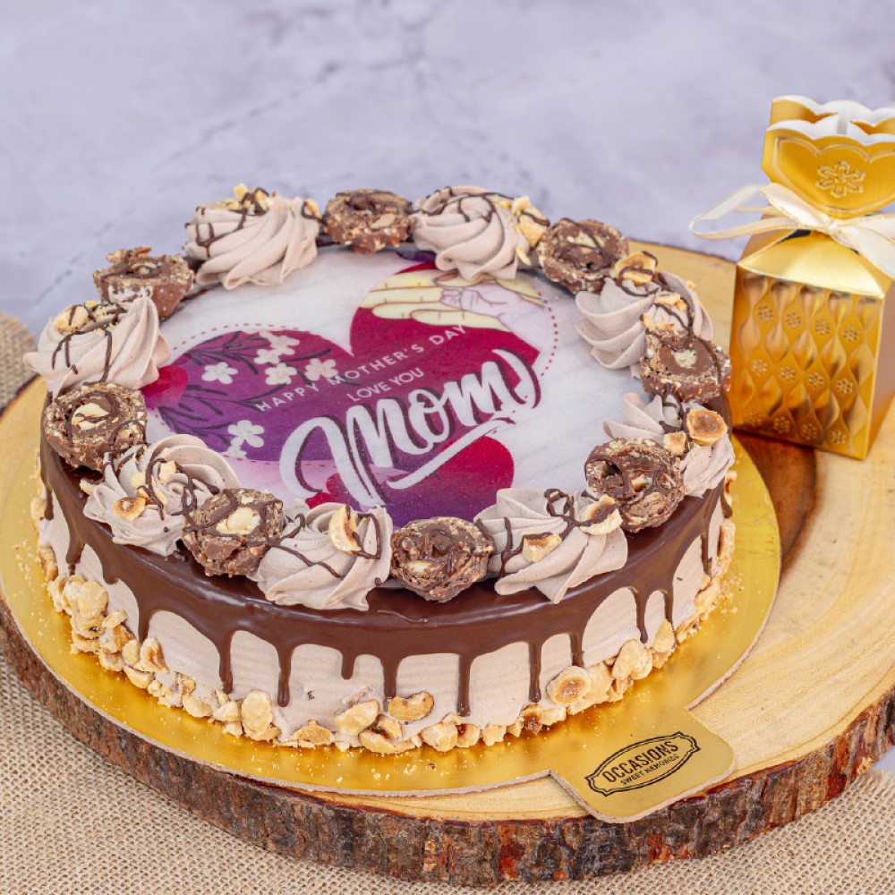 FERRERO INDULGENCE CAKE WITH MINI CHOCOLATE TREAT BOX COMBO