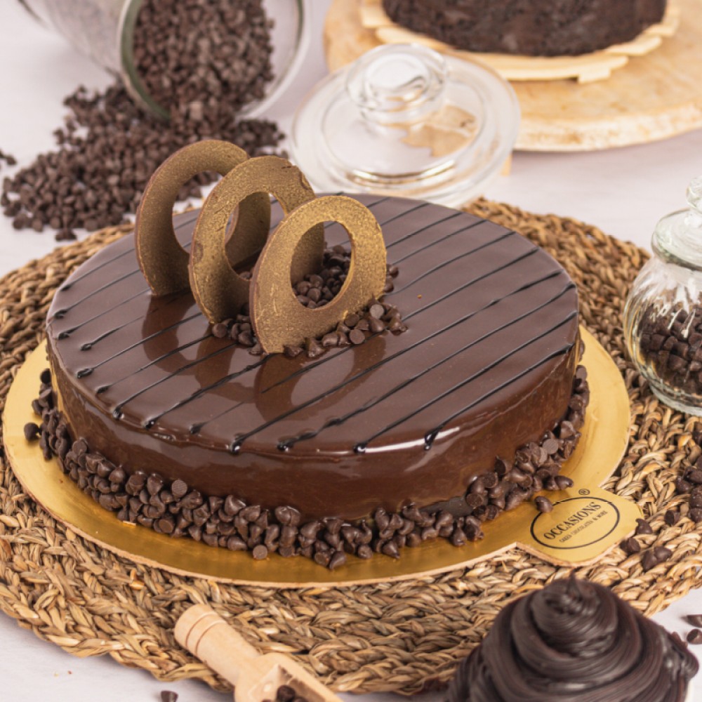 Chocolate Chip Cake (Eggless)